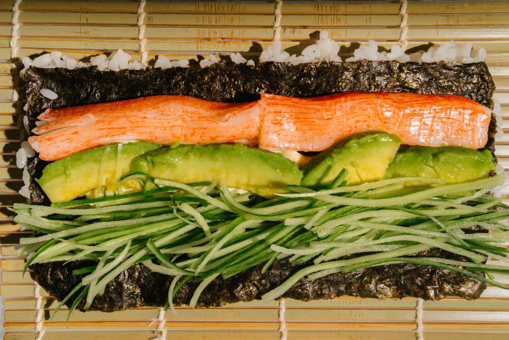 Sushi roll preparation